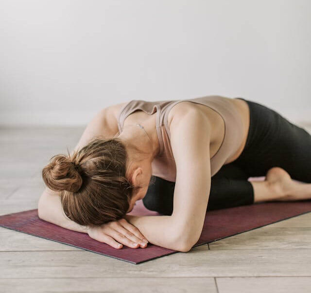 Psoas, stress, pijn in de lage rug, in de heupen of in een bil.